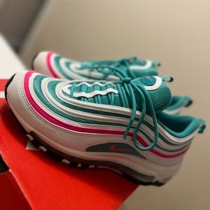 White/pink/green Nike air max